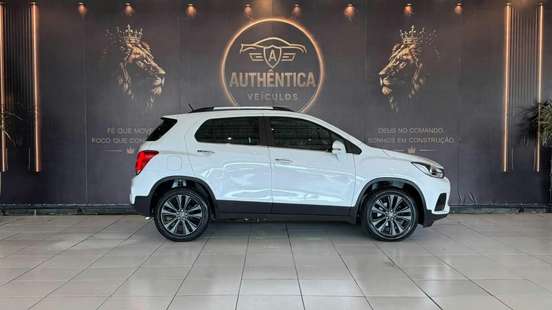CHEVROLET-TRACKER-2017