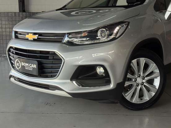 CHEVROLET-TRACKER-2018