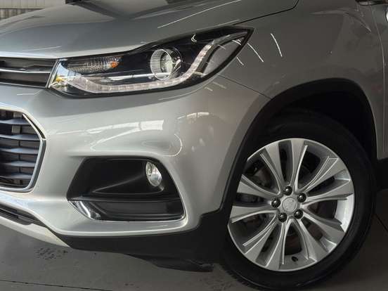 CHEVROLET-TRACKER-2018
