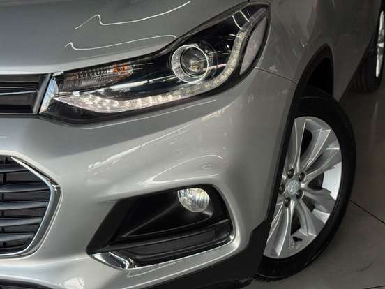 CHEVROLET-TRACKER-2018