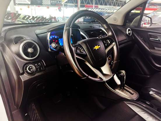 CHEVROLET-TRACKER-2014