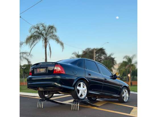 CHEVROLET-VECTRA-2000