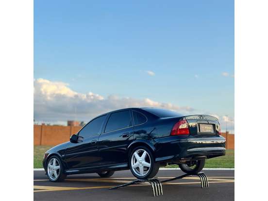 CHEVROLET-VECTRA-2000