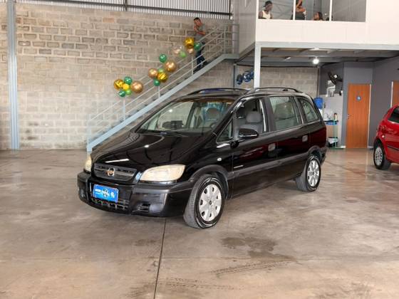 CHEVROLET ZAFIRA 2.0 MPFI EXPRESSION 8V FLEX 4P AUTOMÁTICO