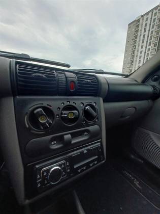 CHEVROLET CLASSIC 1.0 MPFI VHCE 8V FLEX 4P MANUAL