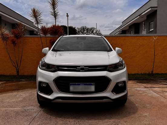 CHEVROLET-TRACKER-2018