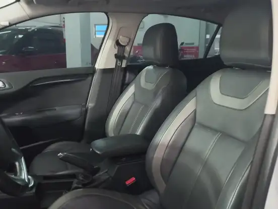 CITROËN-C4 LOUNGE-1.6 EXCLUSIVE 16V TURBO FLEX 4P AUTOMÁTICO CITROËN-C4 LOUNGE-2017