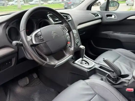 CITROËN-C4 LOUNGE-1.6 TENDANCE 16V TURBO FLEX 4P AUTOMÁTICO CITROËN-C4 LOUNGE-2014