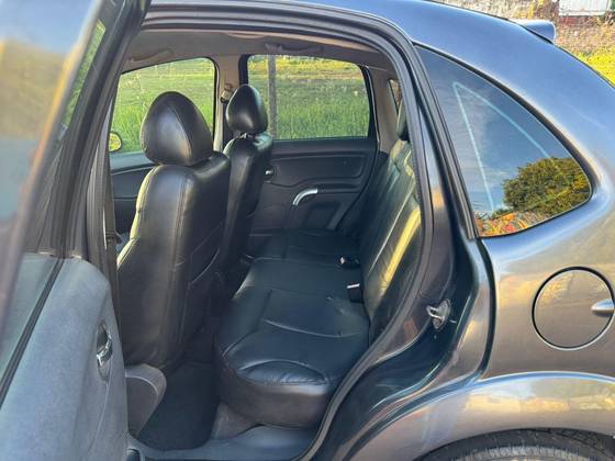 CITROËN C3 1.4 I GLX 8V FLEX 4P MANUAL