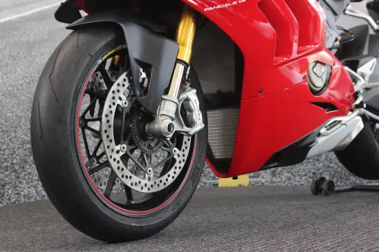 DUCATI-PANIGALE V4 S-2020
