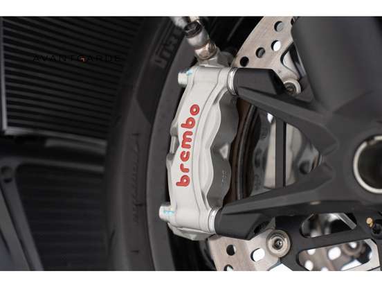 DUCATI-DIAVEL V4-2025