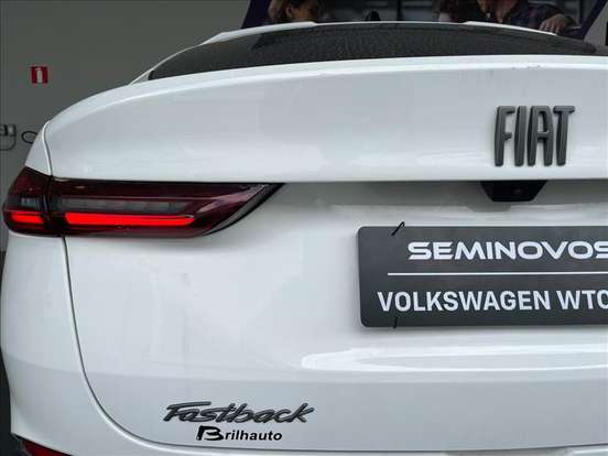 FIAT-FASTBACK-2025
