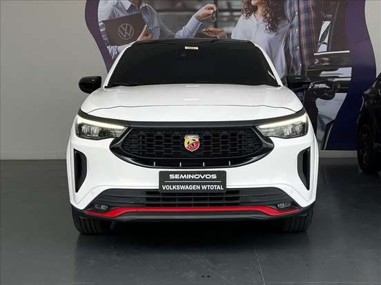 FIAT-FASTBACK-2024