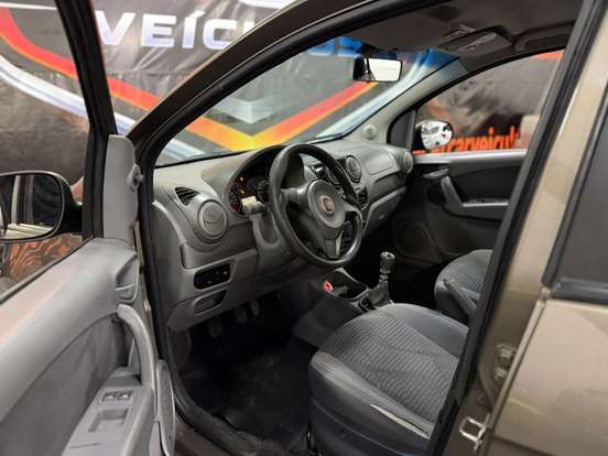 FIAT-PALIO-1.0 MPI ATTRACTIVE 8V FLEX 4P MANUAL FIAT-PALIO-2014