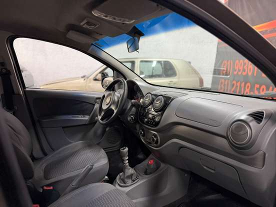 FIAT-PALIO-1.0 MPI ATTRACTIVE 8V FLEX 4P MANUAL FIAT-PALIO-2014