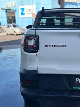 FIAT-STRADA-2021