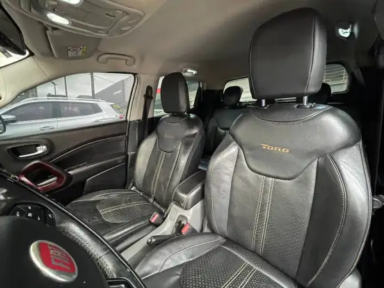 FIAT-TORO-2016