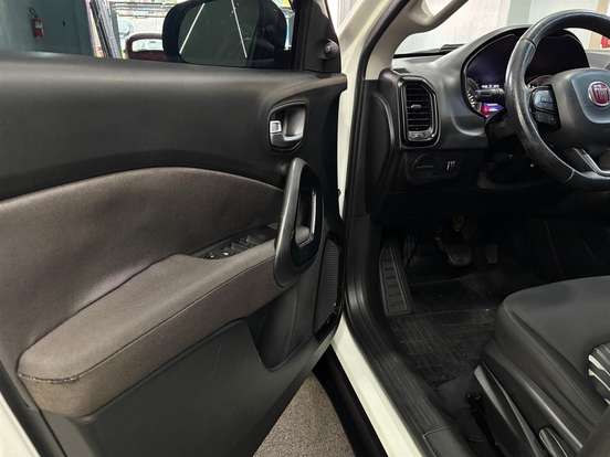 FIAT-TORO-2017