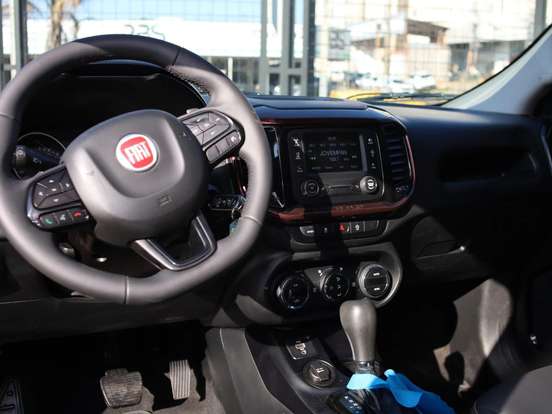 FIAT-TORO-1.8 16V EVO FLEX FREEDOM AT6 FIAT-TORO-2018