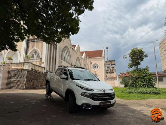 FIAT-TORO-2016