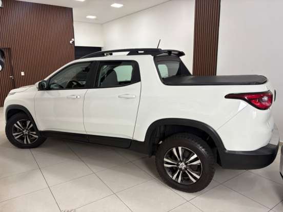 FIAT-TORO-2.0 16V TURBO DIESEL FREEDOM 4WD AT9 FIAT-TORO-2022