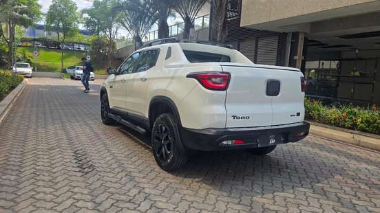 FIAT-TORO-2021