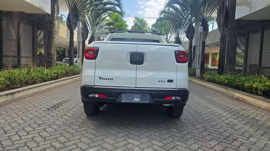 FIAT-TORO-2021