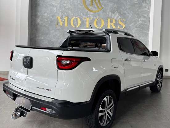 FIAT-TORO-2017