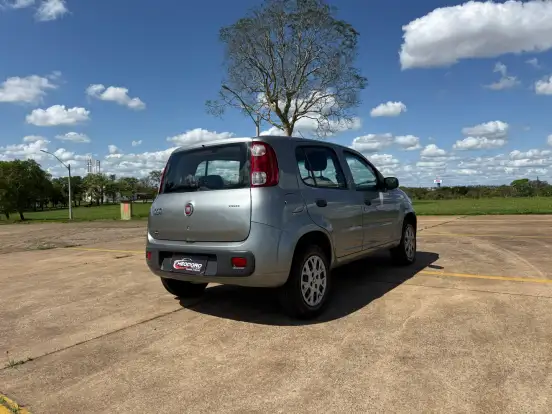 FIAT-UNO-1.0 EVO VIVACE 8V FLEX 4P MANUAL FIAT-UNO-2013