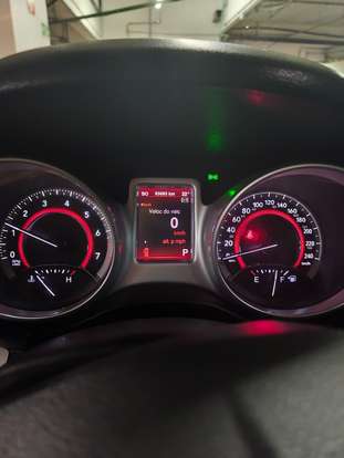 FIAT-FREEMONT-2013