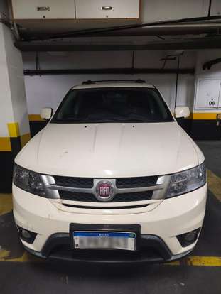FIAT-FREEMONT-2013