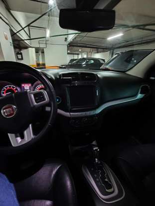 FIAT-FREEMONT-2.4 PRECISION 16V GASOLINA 4P AUTOMÁTICO FIAT-FREEMONT-2013