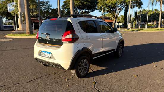 FIAT-MOBI-1.0 EVO FLEX TREKKING MANUAL FIAT-MOBI-2022