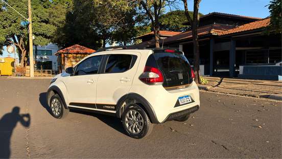 FIAT-MOBI-1.0 EVO FLEX TREKKING MANUAL FIAT-MOBI-2022