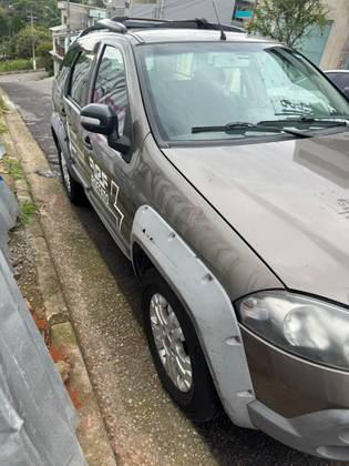 FIAT PALIO 1.8 MPI ADVENTURE WEEKEND 8V FLEX 4P MANUAL