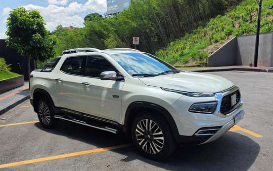 FIAT-TORO-2023