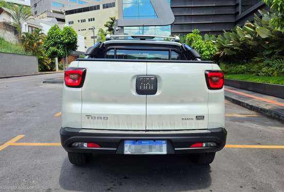 FIAT-TORO-2023