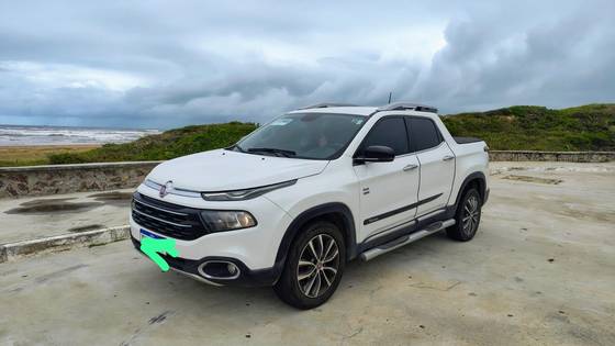 FIAT TORO 2.0 16V TURBO DIESEL VOLCANO 4WD AT9
