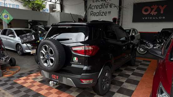 FORD-ECOSPORT-2020