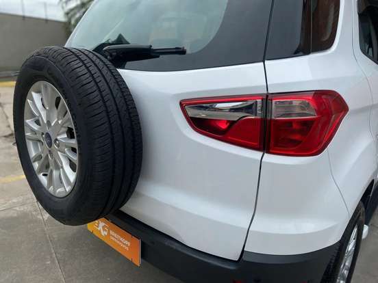 FORD-ECOSPORT-2016