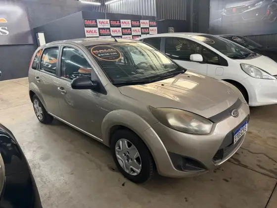 FORD FIESTA 1.0 ROCAM SE SEDAN 8V FLEX 4P MANUAL