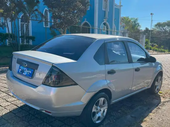 FORD-FIESTA-1.0 ROCAM SEDAN 8V FLEX 4P MANUAL FORD-FIESTA-2013