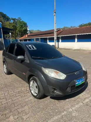 FORD-FIESTA-2010