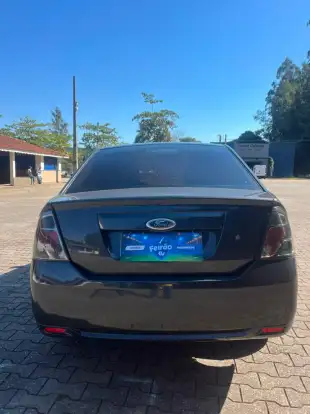 FORD-FIESTA-2010