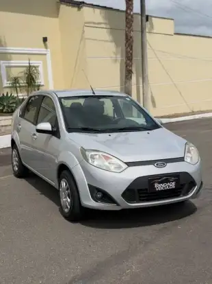 FORD-FIESTA-2014
