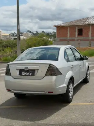 FORD-FIESTA-2014