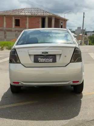 FORD-FIESTA-2014