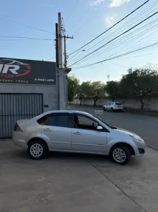 FORD-FIESTA-2012