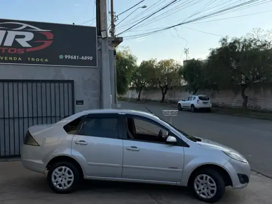 FORD-FIESTA-1.6 ROCAM SEDAN 8V FLEX 4P MANUAL FORD-FIESTA-2012