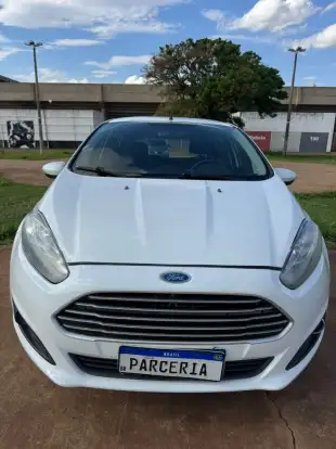 FORD-FIESTA-2014